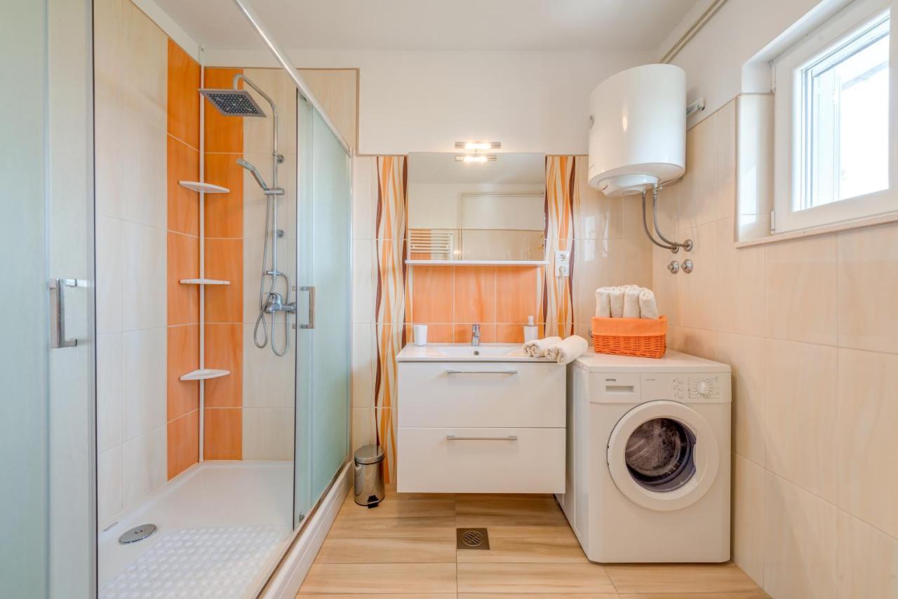 Apartments By The Sea Slatine, Ciovo - 11047 외부 사진