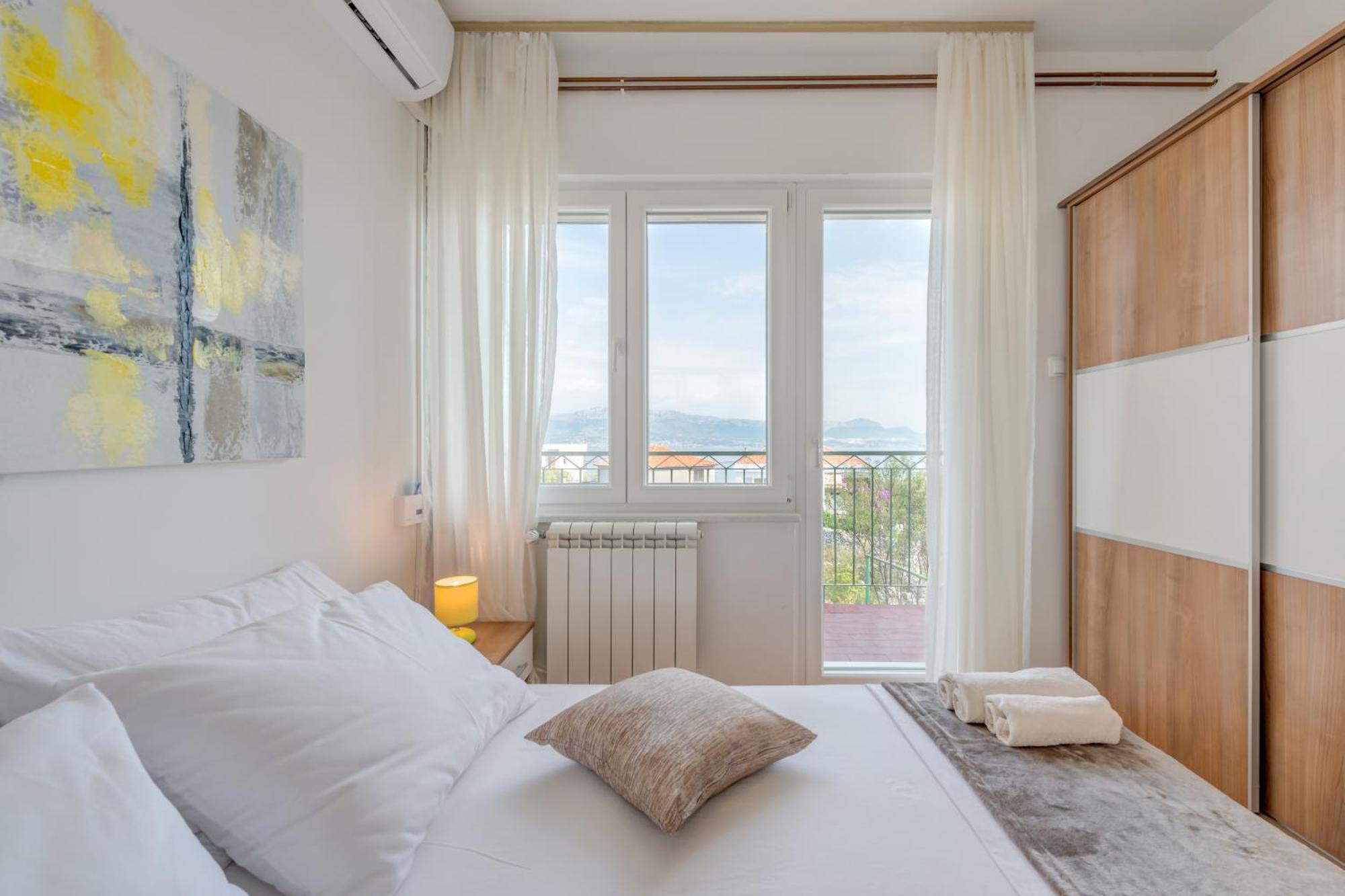 Apartments By The Sea Slatine, Ciovo - 11047 객실 사진